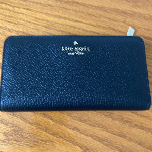 Kate Spade Wallet - Picture 2 of 7